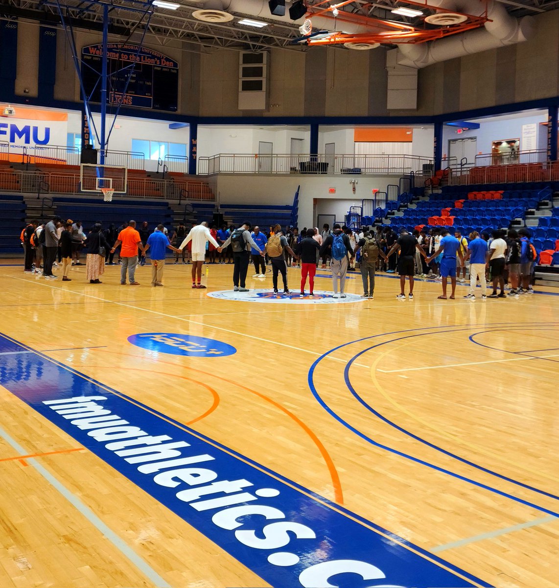 GoFmuLions's tweet image. A family that #prays together 🙏🏾 stays together 🦁 🏈
@FMULionsFB @FLMemorialUniv

#fmu #lions #floridamemorial #hbcu