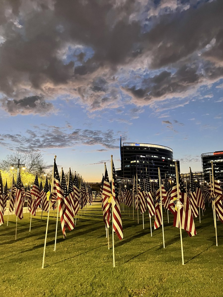 Tempegov's tweet photo. We will never forget.

Join us tonight at 7 p.m. at Tempe Beach Park to honor the tragic events of Sept. 11, 2001, and pay tribute to the lives lost with a moving candlelight vigil and ceremony. #healingfieldaz #tempeaz https://t.co/3NuuUG71xg