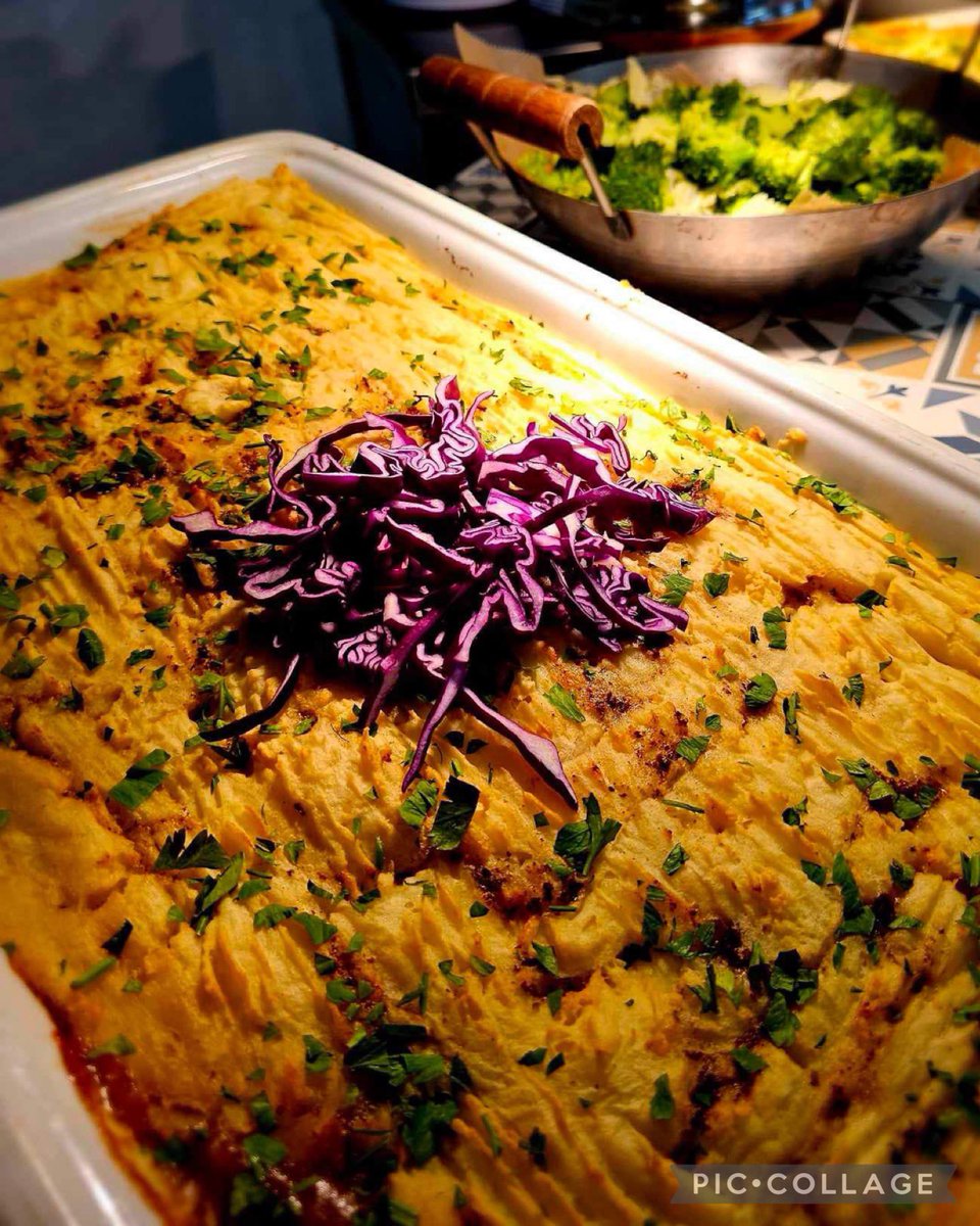 Holroyd Howe @Theryleys tweet media