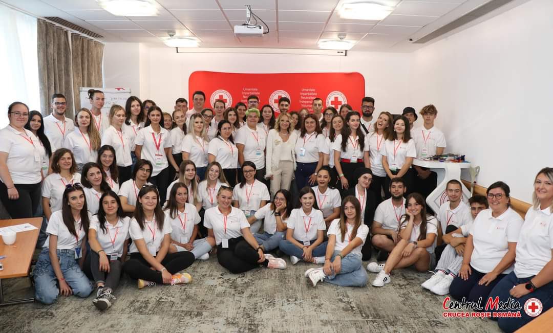 The National Meeting of Red Cross’s volunteers started today in Bucharest! ❤️ For the next 5 days our volunteers will take part in interactive workshops on the following topics➡️organisational development, problem solving, mental health and local resource mobilisation. @ifrc