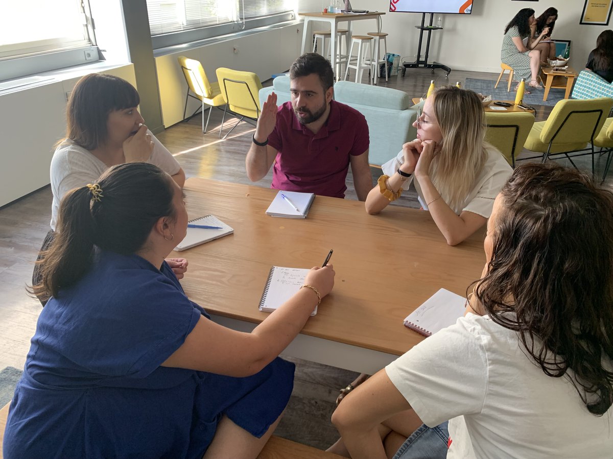 📸 Mardi dernier, la team OnlySo assistait à son premier atelier DISC animé par Romain CHAPOT de chez Puuulse ! 
L'objectif ? Se connaitre davantage en tant qu'individu mais aussi en tant qu'équipe, pour mieux communiquer et renforcer la cohésion de la team 🤝🏼