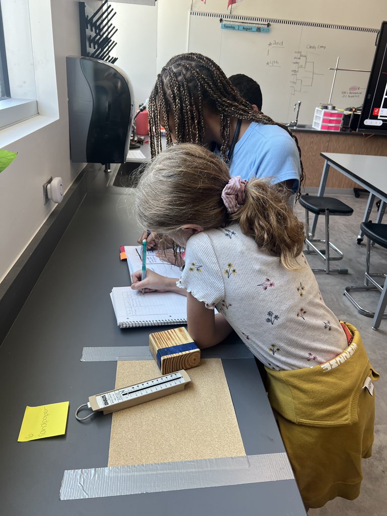 coach_workman_'s tweet image. We are starting our force unit in 6th grade science with #ExploreBeforeExplain.. 🧐 

The kids did an awesome job collaborating and discussing their observations and reflections this morning! 
#KMSCougarPride