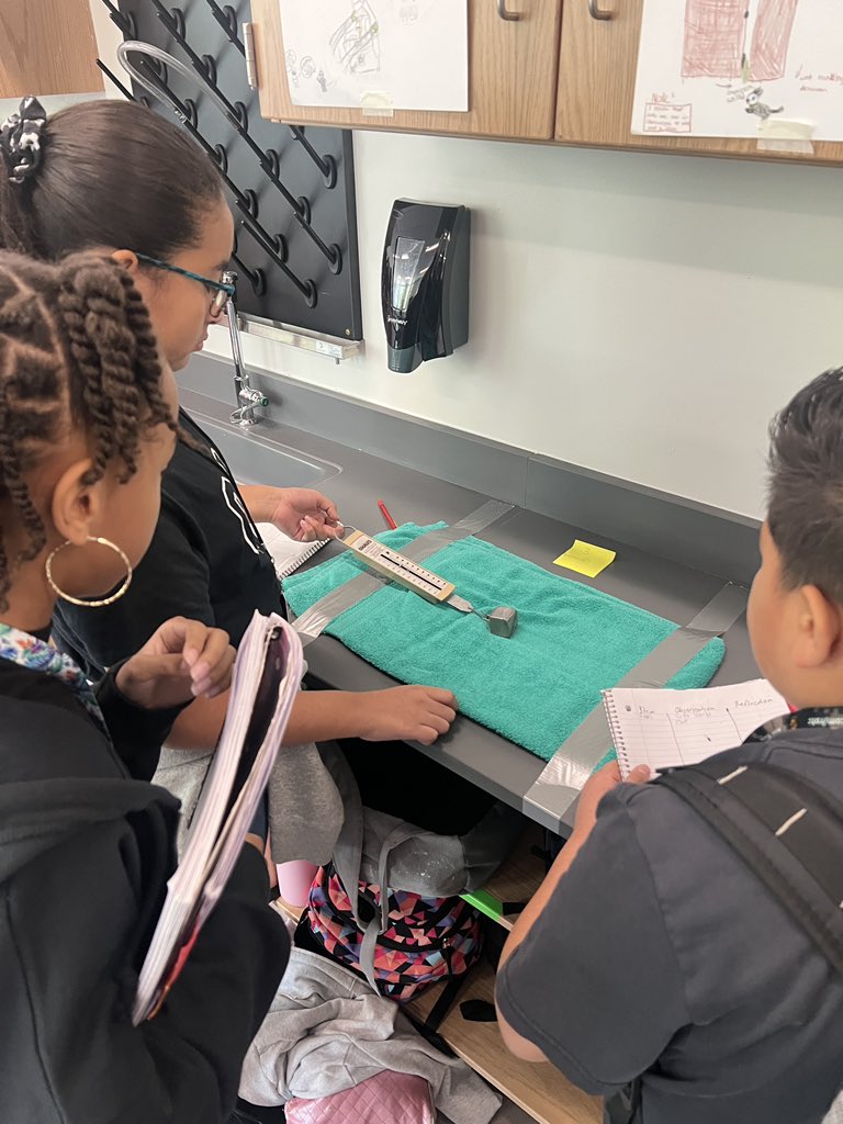 coach_workman_'s tweet image. We are starting our force unit in 6th grade science with #ExploreBeforeExplain.. 🧐 

The kids did an awesome job collaborating and discussing their observations and reflections this morning! 
#KMSCougarPride