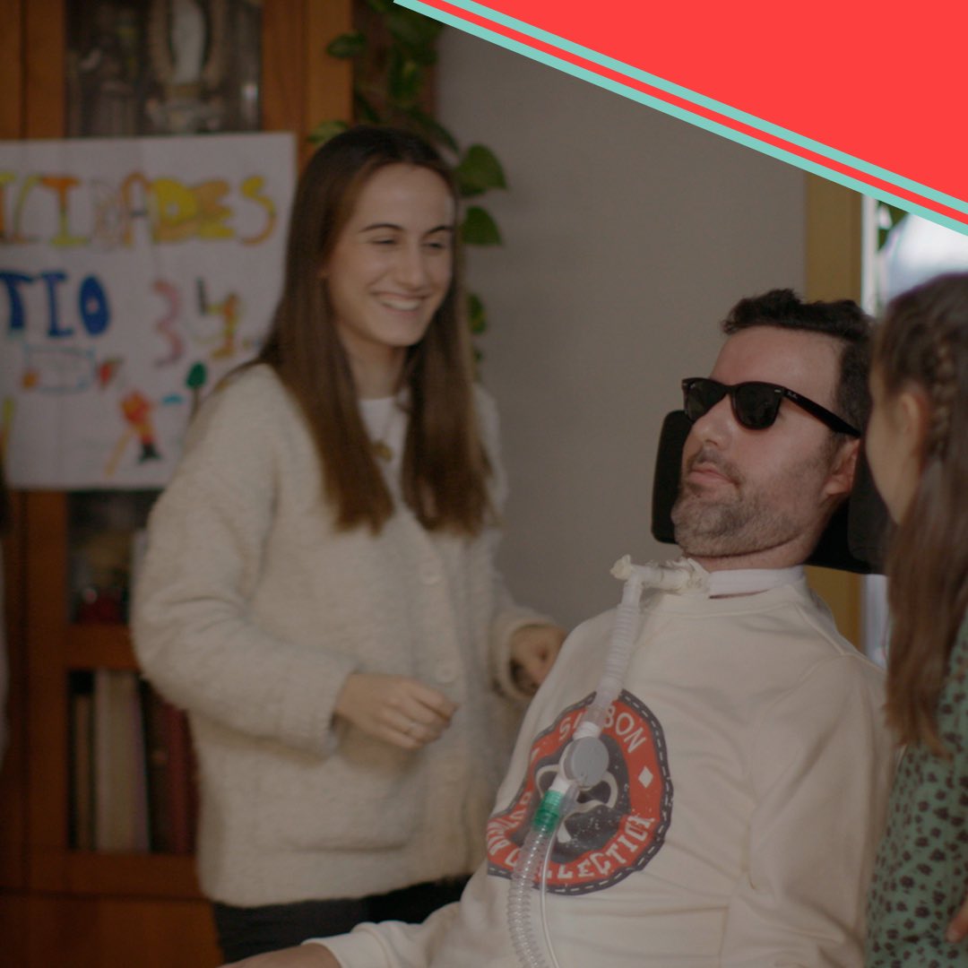 À Punt estrena hui a les 23:00h la segona temporada de “Crònica Mèdica”! 🔴 Una sèrie documental produïda pel nostre associat Barret Cooperativa en col·laboració amb <a href="/apunt_media/">À Punt</a> i dirigida per Claudia Reig. 📺
Ens veiem aquesta nit a À Punt! 🙌🏽

#Avant #AvantVLC #produccion