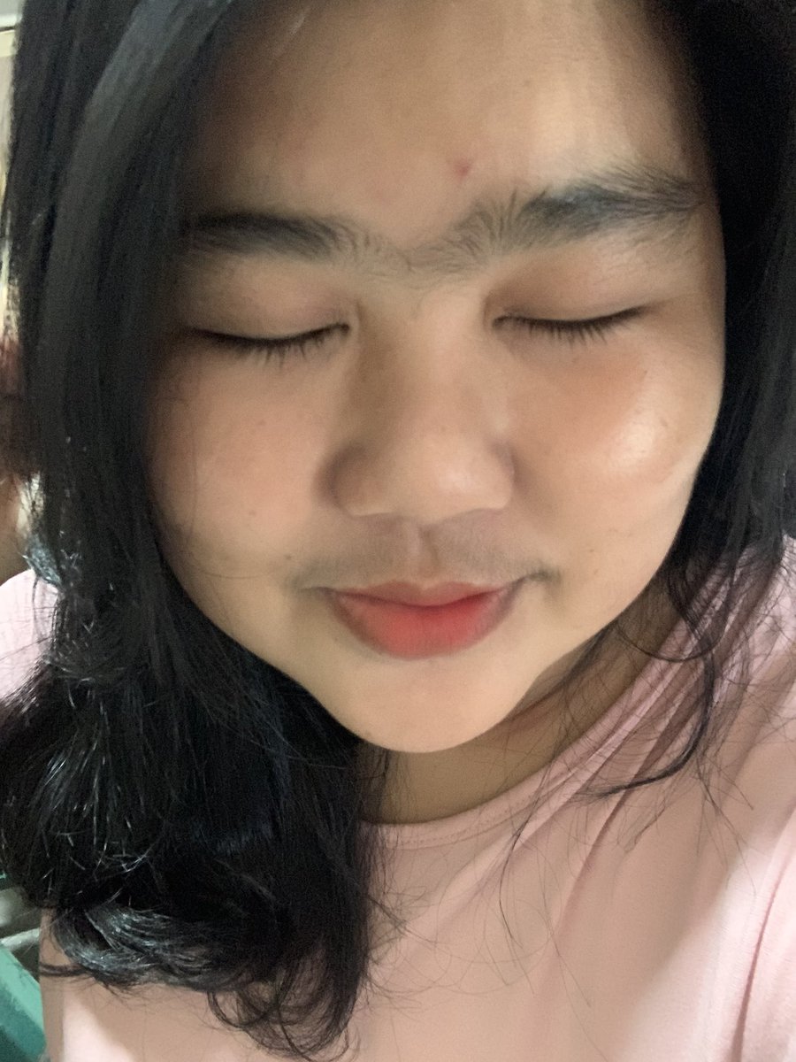 Lieefa's tweet photo. Sesak pa 
Namun liha hanya bisa tarik napas pjm kan mata berusaha sekuat mungkin untuk dpt melalui smua ini 
365hari Sudh papa pergi apakah selanjutny ak msh bs setangguh ini ??? https://t.co/BftnlcJlGD