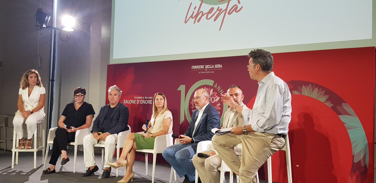 Rivedi l’incontro #tdd2023 “Innovare la scuola? Abbiamo un piano!” con <a href="/ManuelaLavezzar/">Manuela Lavezzari</a> di #Lenovo, che ha dato il via all'edizione 2023 di #Campbus, il progetto del <a href="/Corriere/">Corriere della Sera</a> per portare tecnologie emergenti nelle scuole: lnv.gy/3ZgY35t