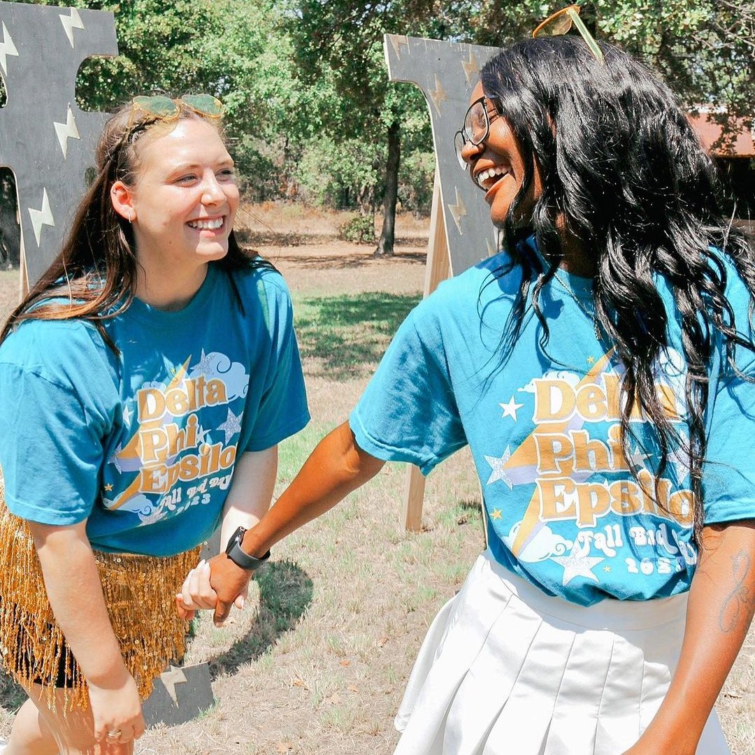 DPhiEIHQ's tweet photo. in our MC'23 era 🦄✨💜

📸: @tsudphie @dphiefau @ttudphie

#BidDay2023 #Sisterhood #GreekLife #DPhiEBidDay https://t.co/sNawQ5rGFB
