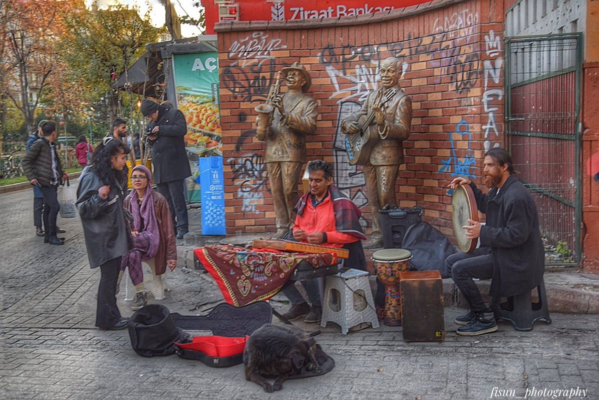 #photo #photography #nikon #streetartists #music #beautyofcolors #evening #Eskişehir