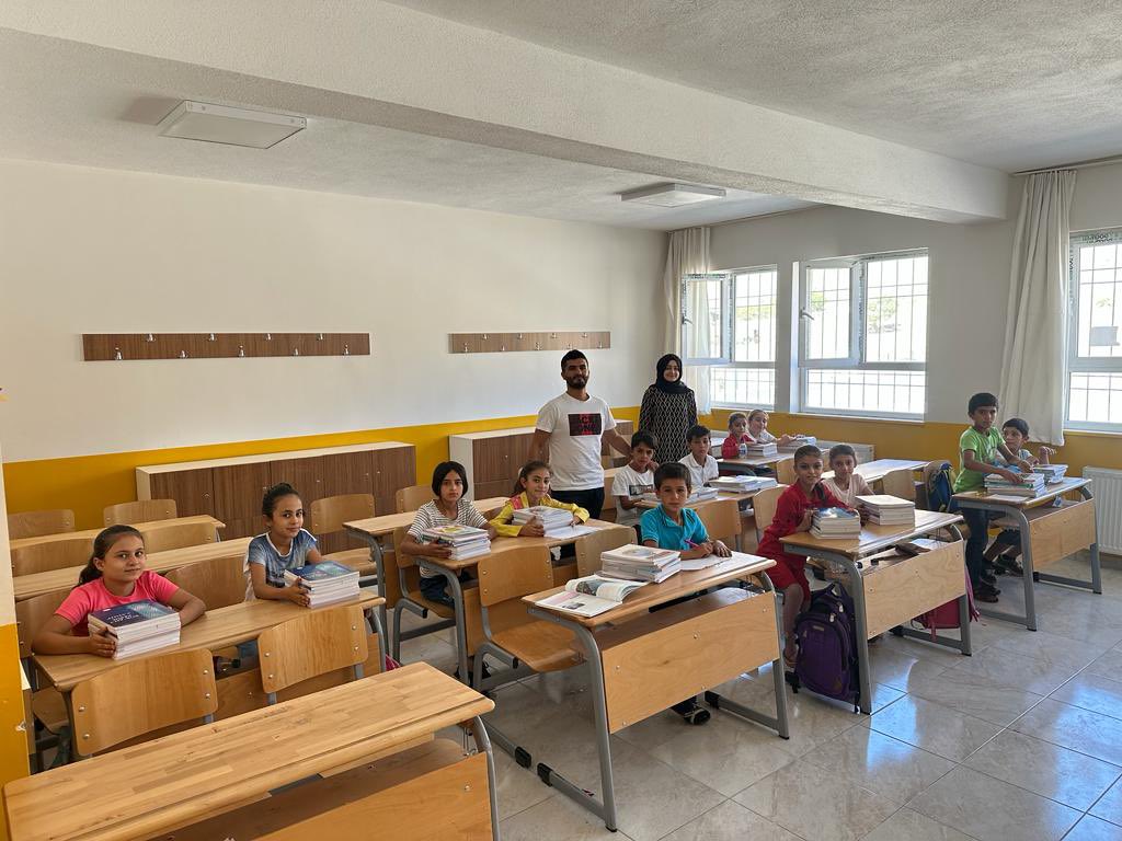 ImamSavur's tweet photo. Bismillah diyerek başladığımız yeni eğitim öğretim yılının tüm öğrencilerimize ve öğretmenlerimize hayırlı olmasını diliyoruz. 
@mardinilmem 
@Murat69_Demir 
@SavurMem 
@abdurrahimdmr47 https://t.co/oawdyQ98mP
