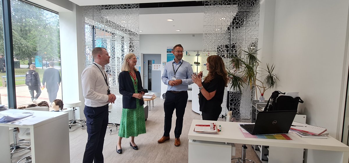 Harrogate College tweet media