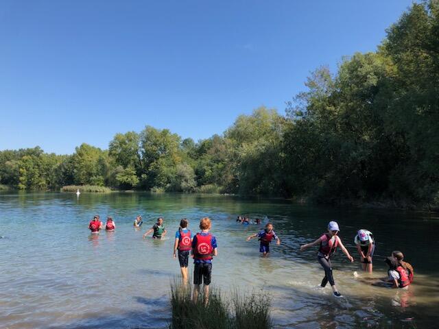 Journée de cohésion des élèves de 6e J1, les élèves de 6e3 ont été les premiers à en bénéficier... on continue toute la semaine, 1jour=1classe. 🙏Aux PP et à l'équipe EPS pour ces moments mémorables !