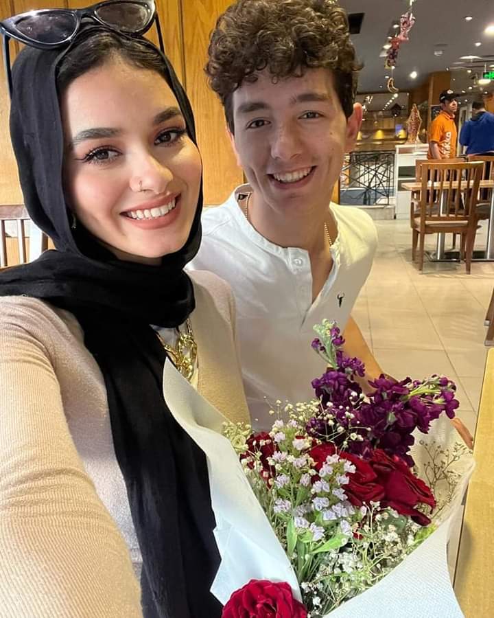 تخيل انك تقابل حد شبهك .. حد أحن عليك من قلبك .. !! ❤️❤️❤️