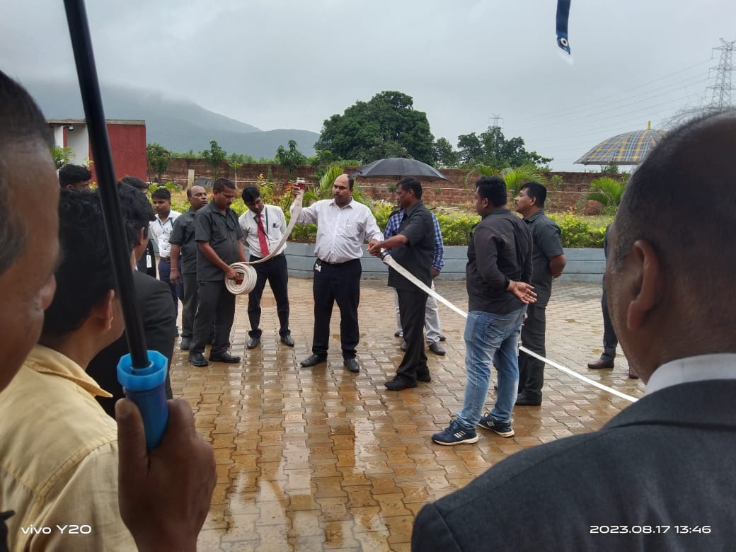 swosticollege's tweet image. 🔥🚒 Ready to brave the flames! Our Fire Fighting Training at SIMSS was a blazing success. 💪🔥

#FireFightingTraining
#CollegeTraining
#FireSafety
#FireDrill
#SafetyTraining
#CampusTraining