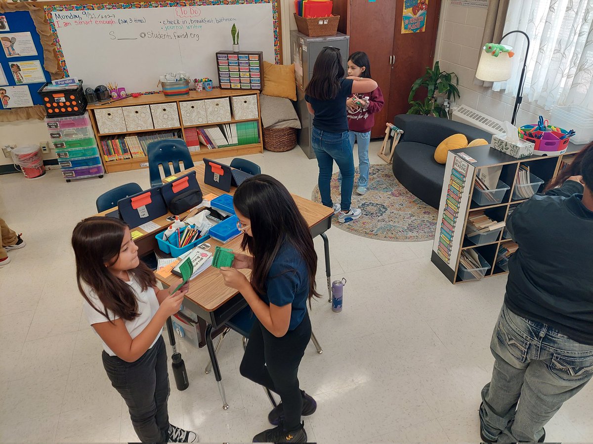 MHMooreFWISD's tweet image. Fourth grade scholars in Mrs. Lyons' class are practicing their academic vocabulary using Quiz Quiz Trade today. #Cooperativelearning #OneFortWorth @UAlvarez @JRSquared1126 @amramsey13 @Roxanne4FWISD @rhines060 @gracie_guerrero