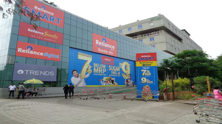 BurgeonNet's tweet photo. "📢 Big News: KKR to invest ₹2,069.50 crore in Reliance Retail, raising its stake to 1.42%! This values RRVL at ₹8.361 lakh crore, making it one of India's top four companies by equity value. 💰📈 #Reliance #Investment #stockmarkets #nifty https://t.co/QAKwVBIv8i