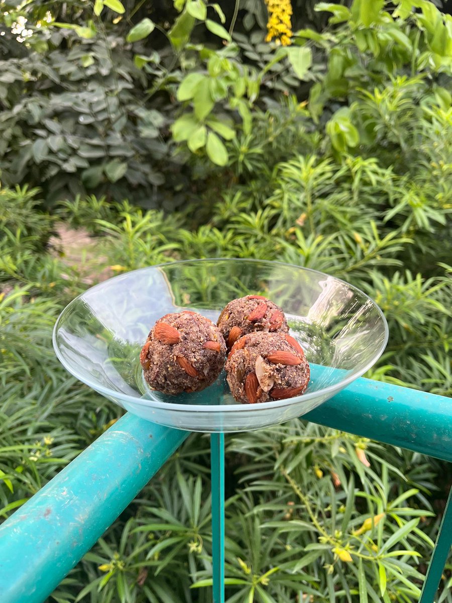 ravibazaar's tweet photo. #AlsikiPinia 
#Alsikipinn 
#Alsikladdu
#alsikipinnibenefits 
#alsikipinnibenefits
#alsibenefitsandsideeffects
#alsibenefitsforskin
#flaxseedsbenefitsforfemale
#alsibenefitsforhair
#ravibazaar https://t.co/YuYzyCDoKk