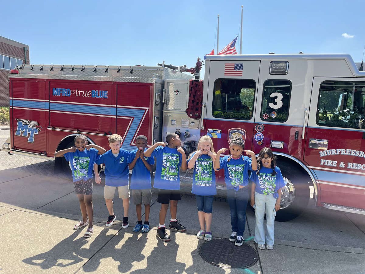 Our 3rd graders did an awesome job leading the Pledge of Allegiance at today’s First Responders program at Patterson Park!!