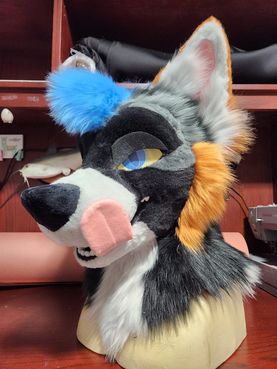 Pre-0pening Raffle! 🤗 Must reach 7k follower!
This will end on Sept 22 at Noon EDT time! 

Get the chance to win a custom head of your character! (Within my skills limit)

Follow➡️ Retweet ➡️Comment with your ref!

➡️Free us and canada shipping only.