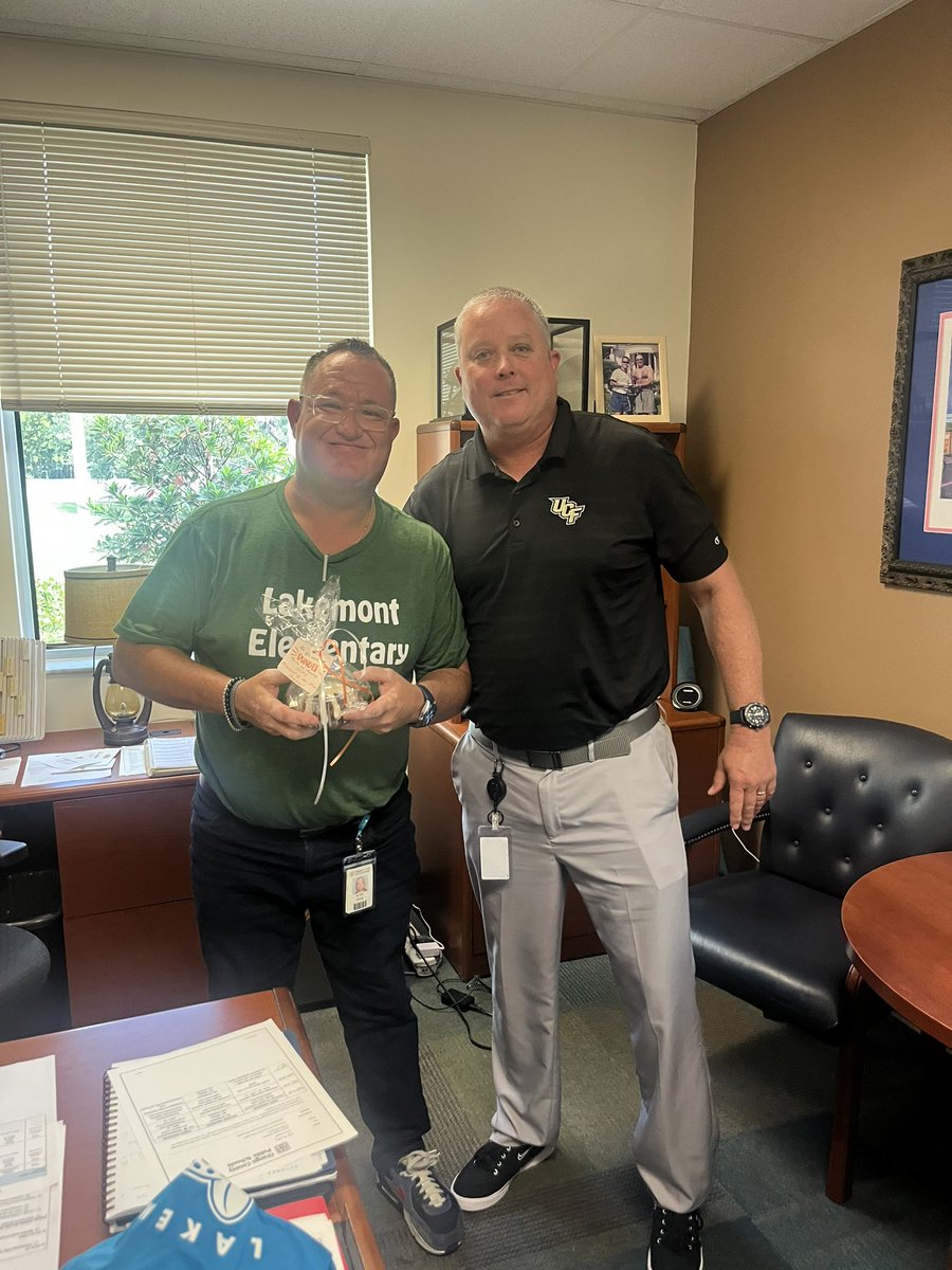 Congratulations Principal Fox, Elementary Cadre 1 Principal of the Year nominee. 
#Lakemont Elementary 
#Karl Fox