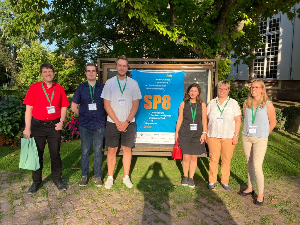 The RG Marschall arrived @SP8_Strasbourg ! We are presenting our results as posters and talks! So, if you are interested in new co-catalyst design, photoelectrochemistry on oxides and new insights in titania/titanates, get in touch with us. We are looking for great discussions!