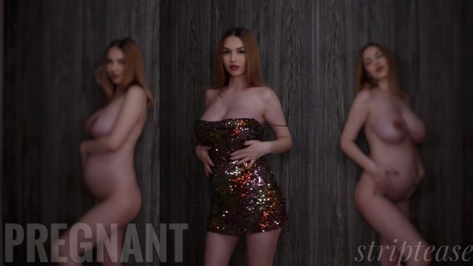 5 months #pregnant  New video⬇️ https://t.co/VgXcE40I6J<a href="/tag/pregnant"class="tags">#pregnant</a>