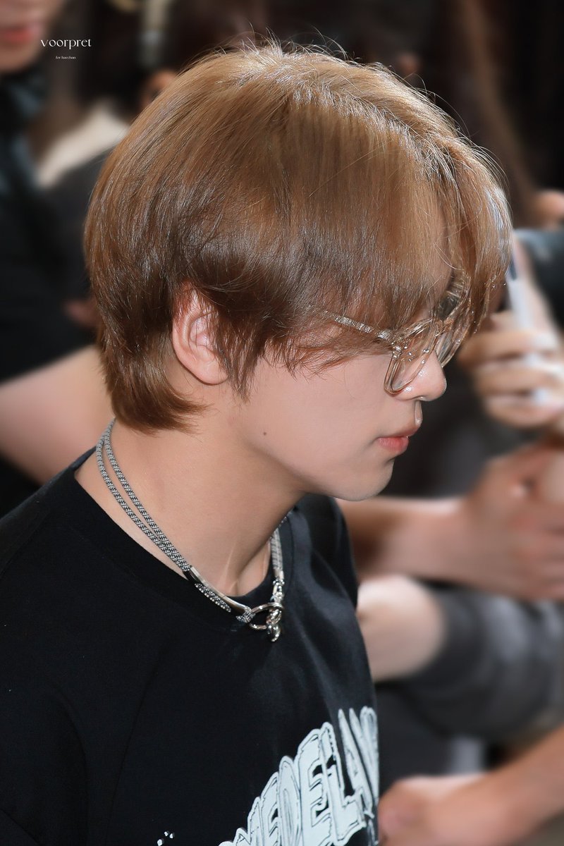 toko tutup (@haechanunpad) on Twitter photo 