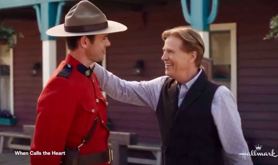 psprague83's tweet photo. Oh, man! Rough night for both our Mounties #TeamGravery last night! Thank goodness they have each other to lean on! Their friendship is amazing to see! ❤️@kevin_mcGarry @JackWagnerhpk Happy #MountieMonday everyone! ❤️#BuddyCops #TeamGravery #MountieMonday #Hearties https://t.co/Af1K95Slbk