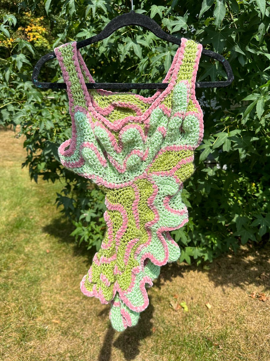 v delicate crochet top by row-z 🫶🏽🫧🪷