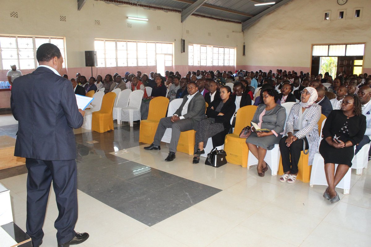 Public Participation on amendment of NG-CDF Act,2015 in Kiambu County.
Led by chairman of the National Assembly Select Committee on NG-CDF, Hon.Musa Sirma.
#publicparticipation #maedeleokwawote