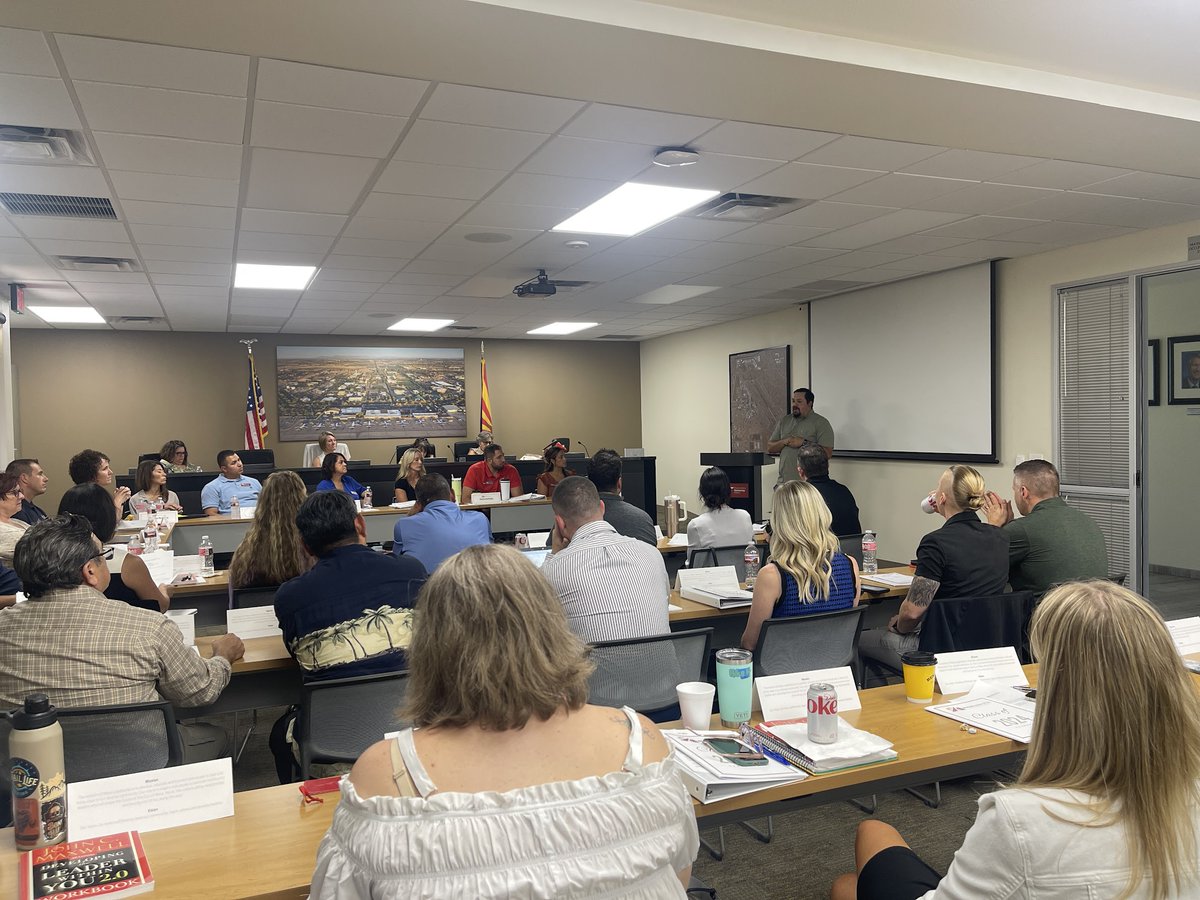 MesaDistrict3's tweet image. I had the opportunity to be a guest speaker at the #MesaProgram. My presentation was related to my priorities as a Councilmember. I greatly appreciate the engagement and interest from this cohort. Thank you for the invite! Learn more: my.mesaaz.gov/45Yjr1O