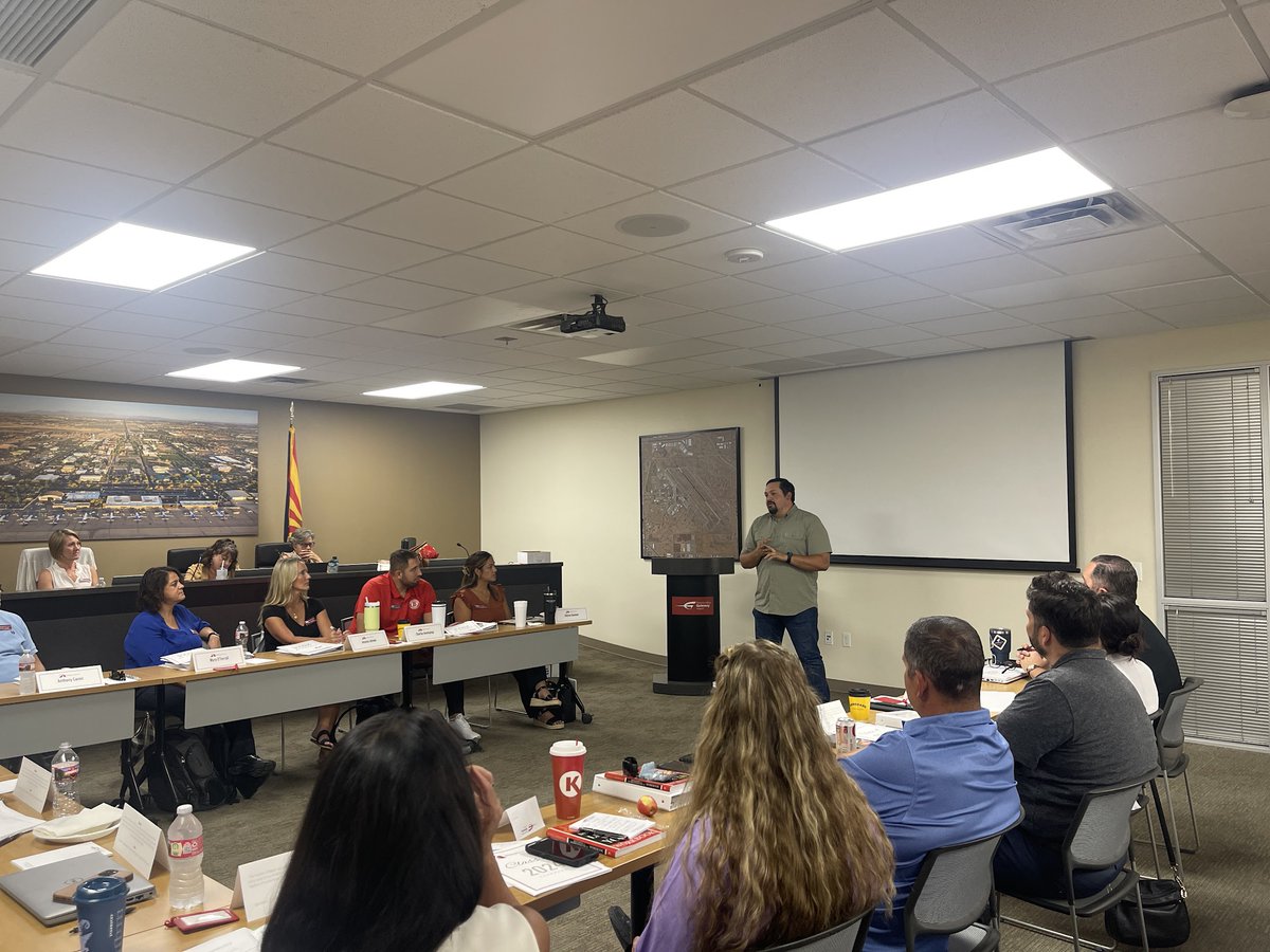 MesaDistrict3's tweet image. I had the opportunity to be a guest speaker at the #MesaProgram. My presentation was related to my priorities as a Councilmember. I greatly appreciate the engagement and interest from this cohort. Thank you for the invite! Learn more: my.mesaaz.gov/45Yjr1O