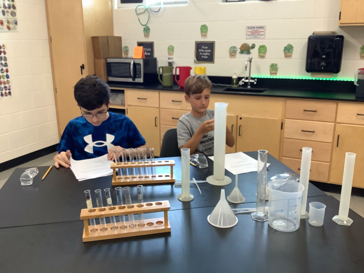 LC_Tigers's tweet photo. 🔬 Scientists at work!  Mrs. Jones' sixth grade science classes worked on a lab safety lesson today. #positivelylc https://t.co/QetHgEoLMR