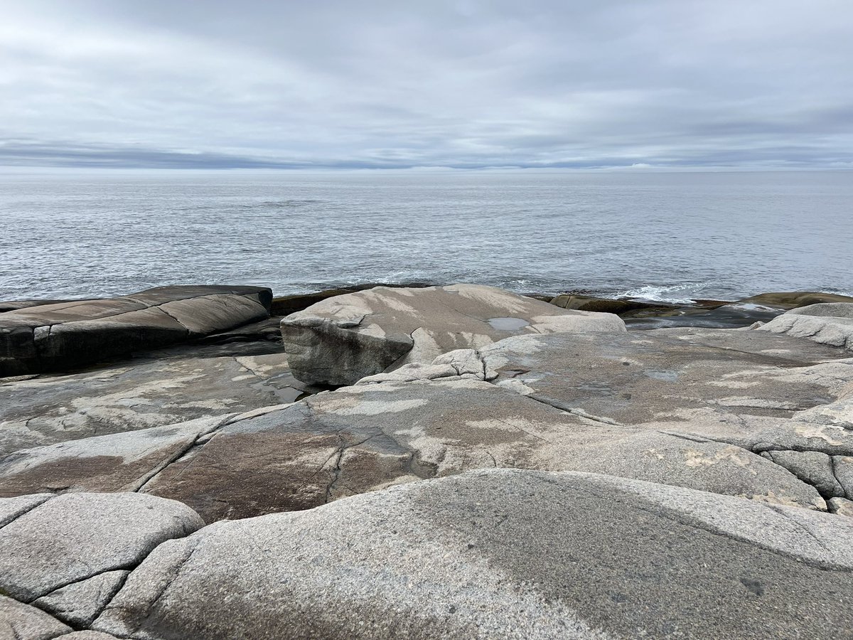 Blazerfrogs4's tweet photo. #calmbeforethe storm. Peaceful day at Peggy’s Cove. @StephanieAbrams @JenCarfagno @weatherchannel @DrRickKnabb @ReedTimmerAccu @spann . Will be interesting as Lee continues to track this way. https://t.co/gPQvKV9URO