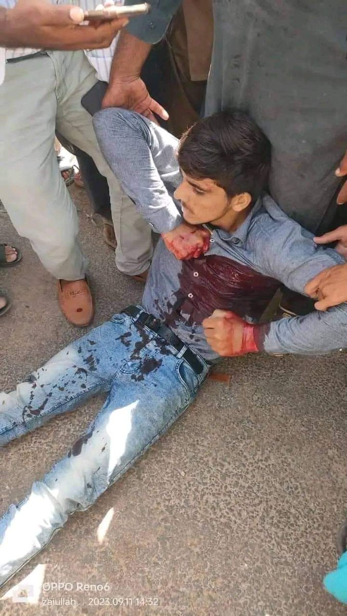 ڌرتيءَ توکي منهنجي چمي اڌ ۾ رهجي ويندي...
#JusticeForAfzalLund