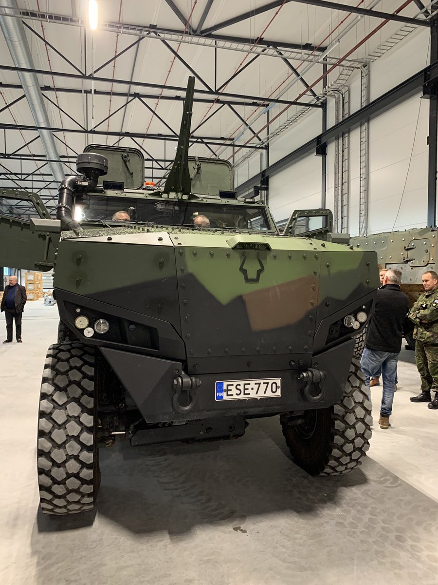 AnttiPeltola_'s tweet photo. Akaassa vietettiin Komentajien iltaa. Yrityksistä vierailukohteena oli #ToijalaWorks . Akaan Viialan Palokärjessä monipuolinen ohjelma päätettiin saunomiseen. Kiitos Etelä-Hämeen Reserviläispiiri ja @PanssariPR #Akaa #Pirkanmaa https://t.co/uAmdmc3RBR