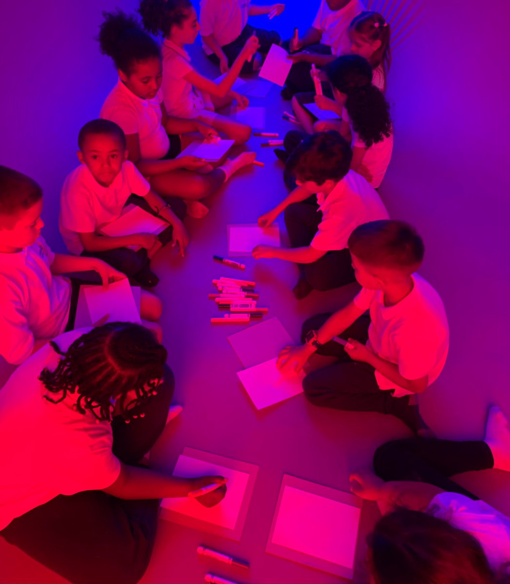 LarkHallPrimary's tweet photo. Year 4 thoroughly enjoyed our trip to @colourscapenow, where we learnt  about colour and sound in a unique setting. #lhalbert #lhbattersea #lhua https://t.co/TuVZbpcHvM