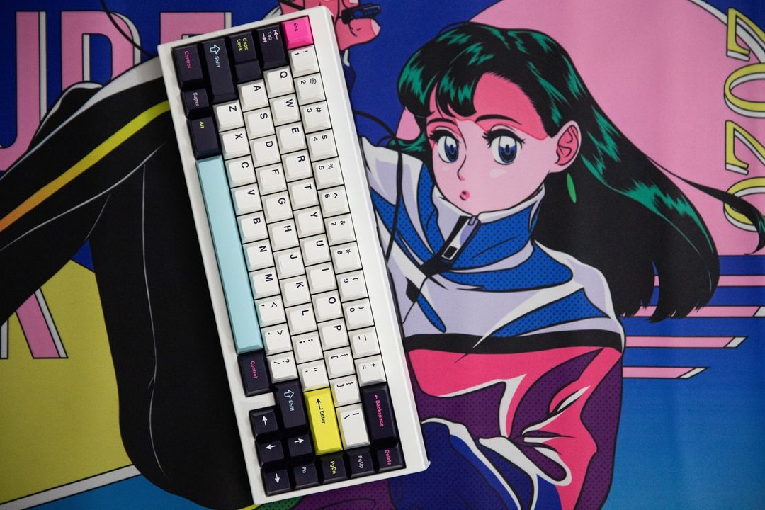 sleekkeebs's tweet photo. Board: Keycult 2/65 Powder White/Black by @keycult 
Caps: GMK Future Funk by @/kev.nma (instagram)
Built by: @/nxkeyboards (instagram)

#mechanicalkeyboards #customkeyboards #keyboardporn #keyboard #keycaps #gmkcaps #pbtcaps #teclados #tecladomecanico https://t.co/LhYMSGQWgb