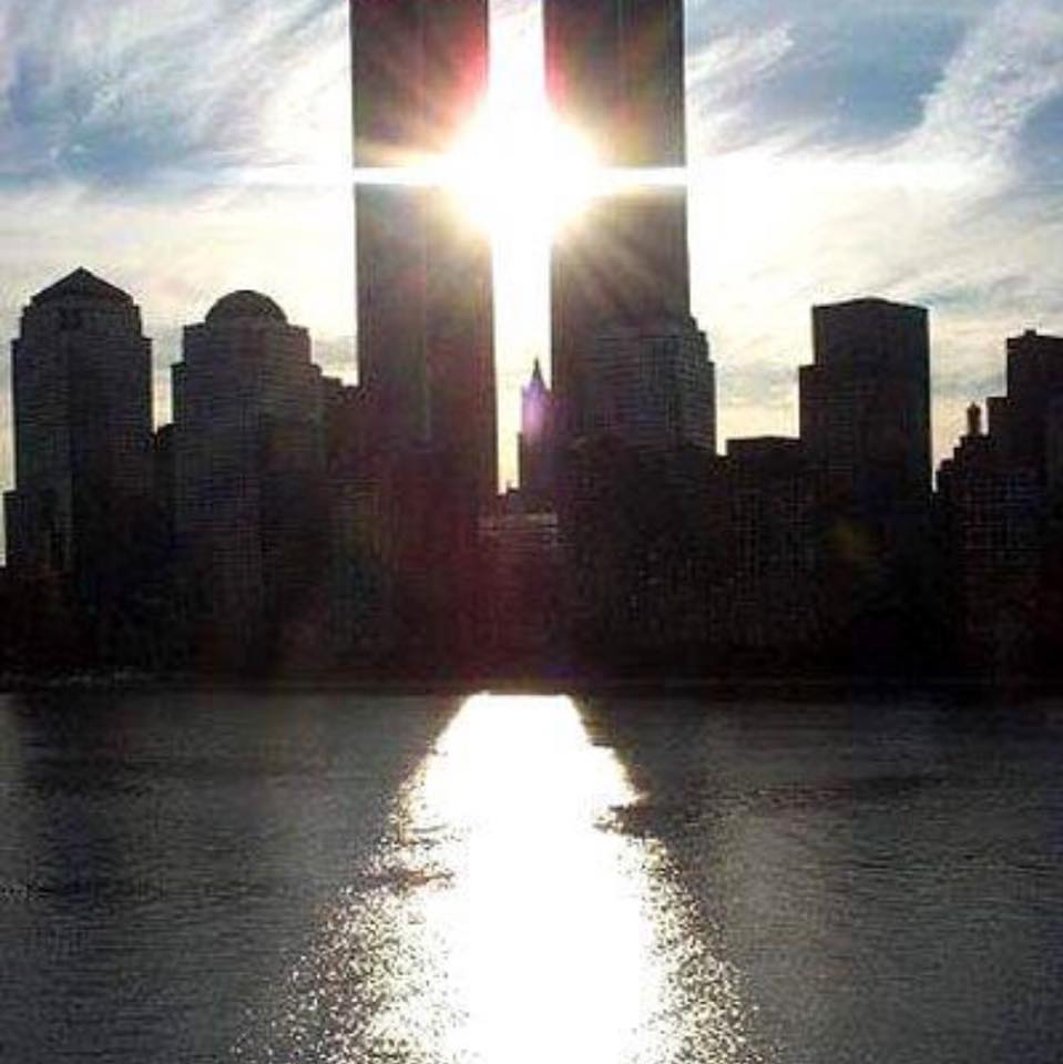 RedSnowVeryBad's tweet photo. Remembering all the murdered people on this sad anniversary.
#September11th
#BenghaziAintGoingAway
#SideOfBeef https://t.co/xuT8MBE5Lm