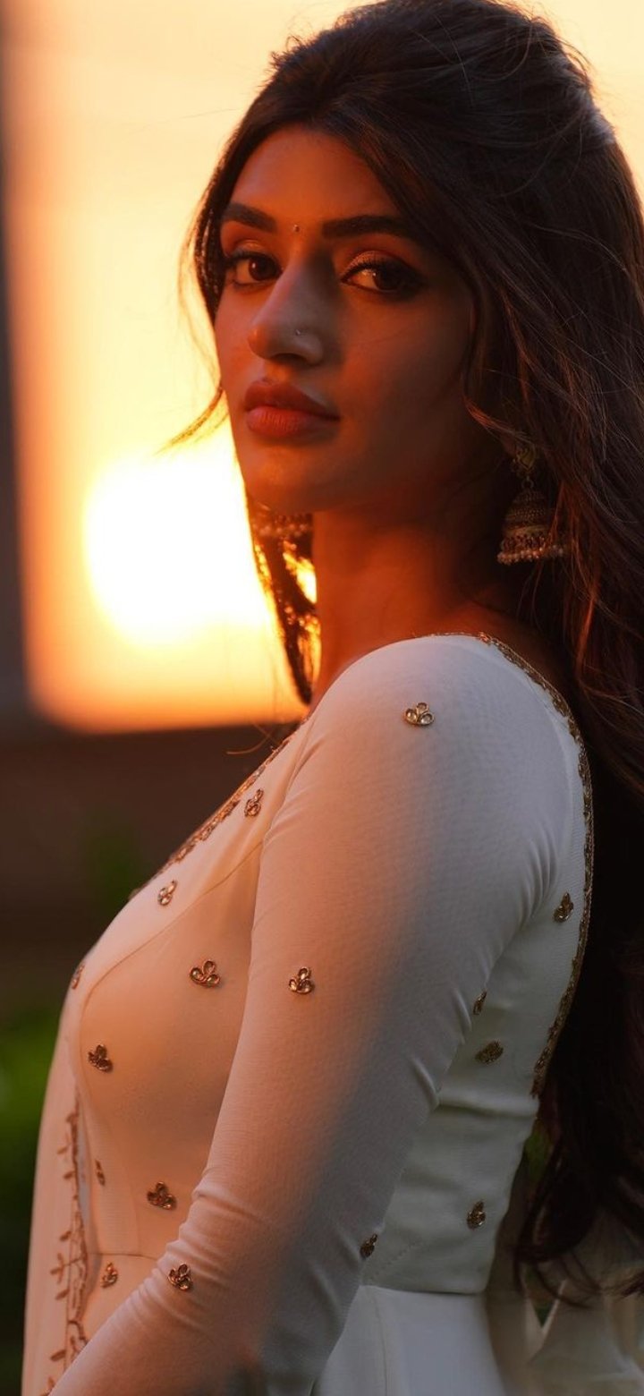 F5wuMjzX0AA65yE?format=jpg&name=large