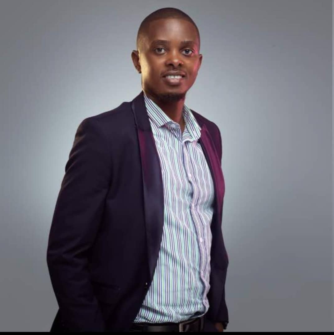 TnTLiveUG's tweet photo. On the latest Fantasy segment of the show,  catch Architect Canan as he shares his secrets to a successful team. 

#FPL #TNTLIVE #FOOTBALL #LETSTALK https://t.co/tysgg6OaUc