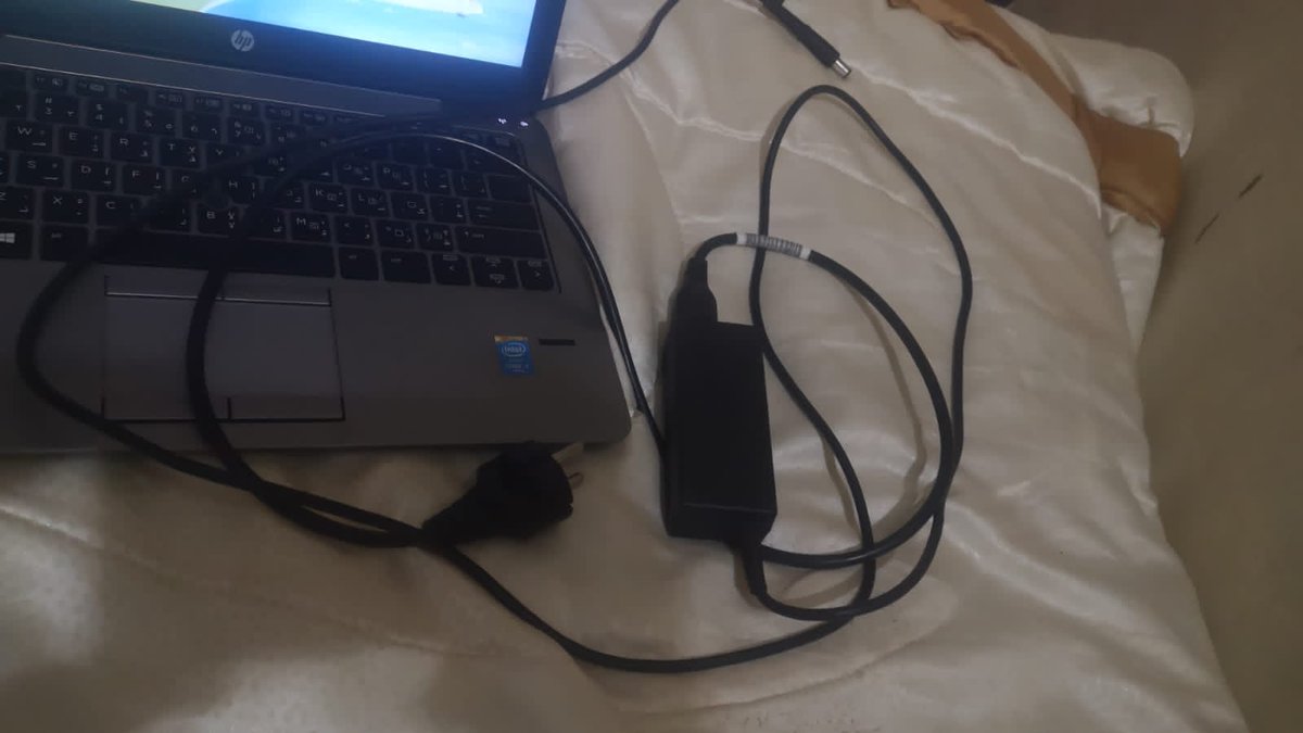 L_nonoise's tweet image. HP core i7 for sale haena mathata still in good condition le charger e teng,just for R4000 you can WhatsApp +27762192174 / 58152860 thank youuuu 🤗🤗