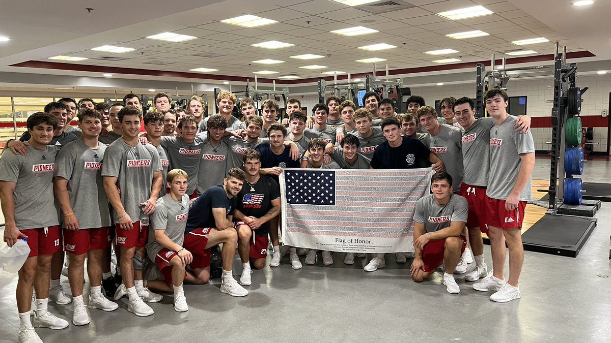 sacredheartmlax's tweet photo. 9/11 "Always Remember" lift. https://t.co/fjvJG4k3dj