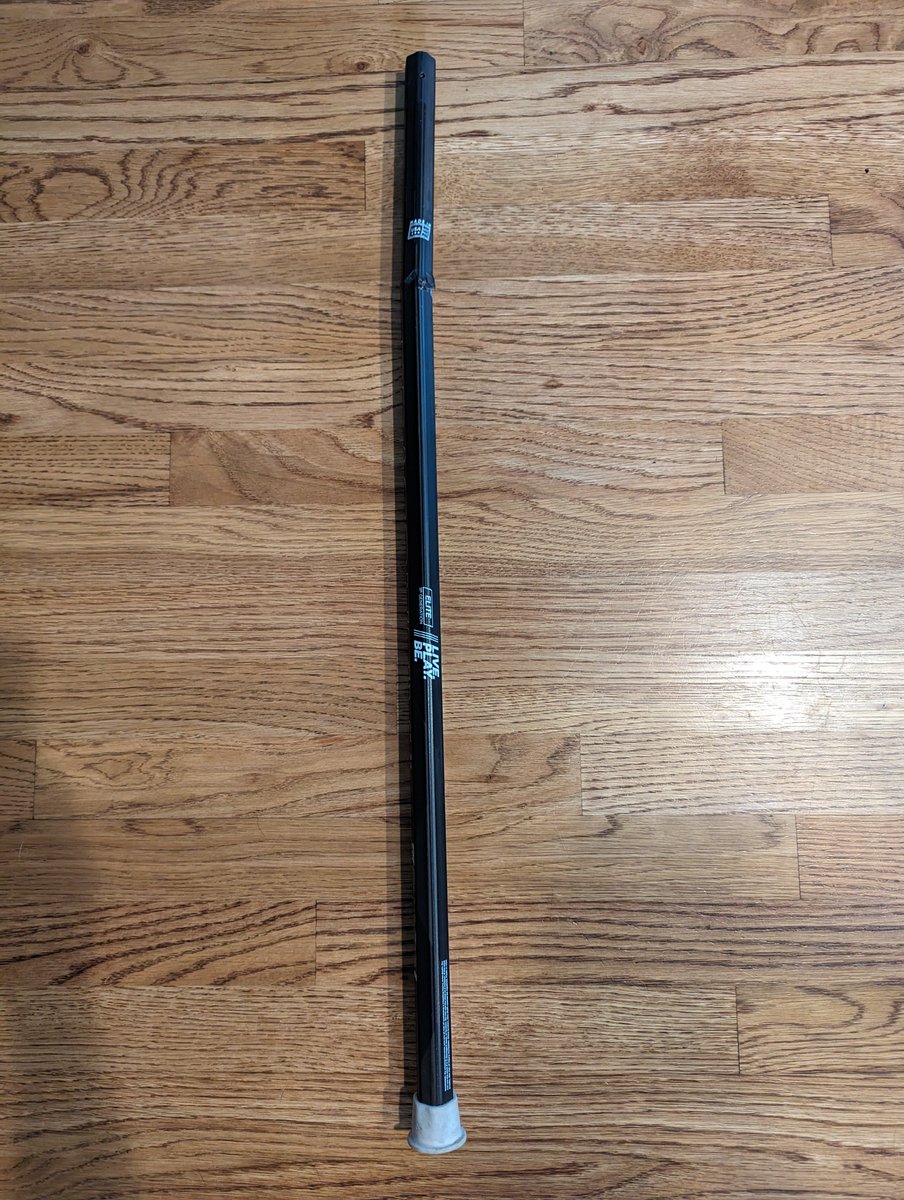 Jaraijo's tweet photo. @Epochlax what is the warranty on dragonfly elite ii shafts?  This was bought in July 2023. https://t.co/PfXEPIhToz