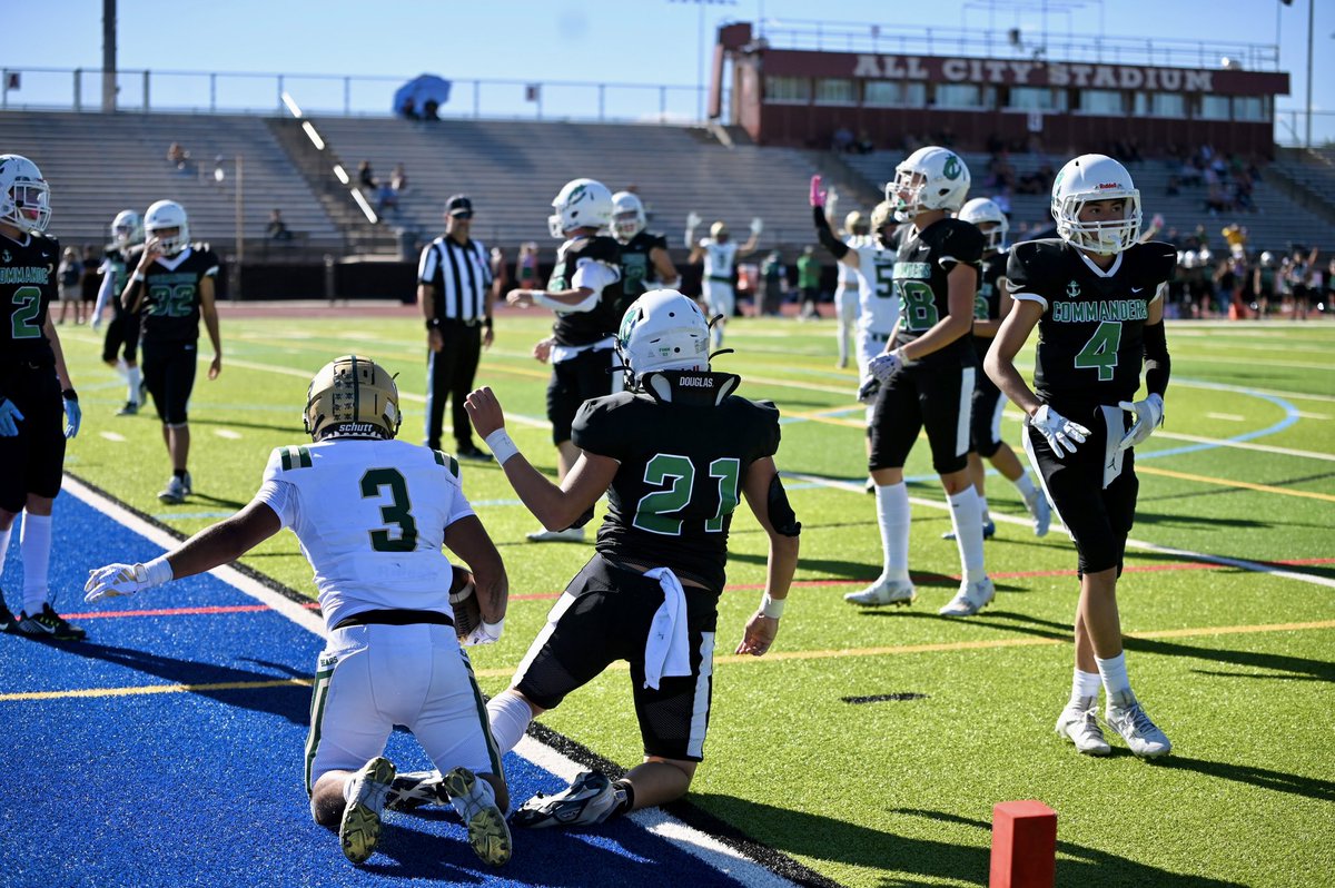 cincop35's tweet photo. Puttin up numbers!3️⃣ #Cinco @MatthewSteinfe2 @TheRightCats @CSUPFootball @FB_KnoxCollege @wyo_football @UNC_BearsFB @CSCFootball @CSCwildcatsFB @CoachCutshaw @CoachBHopkins @Cobber_Football @jfederico8 @BHSUFB @FWC_CardinalFB @MUCrusadersFB https://t.co/YrzFFN3m33