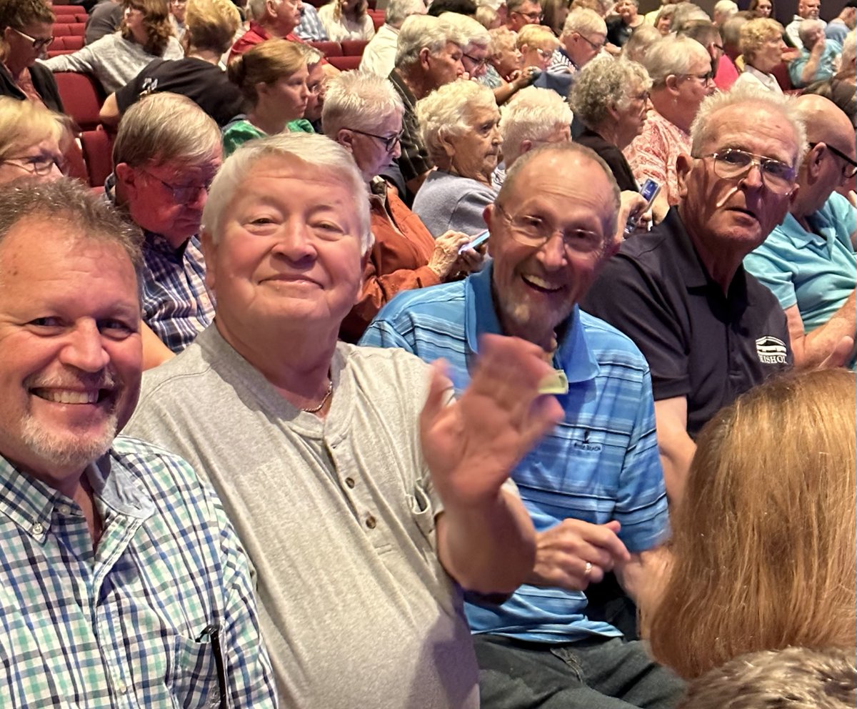 SpringhurstHC's tweet image. The Villa family enjoyed listening to Ernie Haase and the Signature Sound Quartet!     
      What a memorable evening! 
#VillaLifeIsBeautiful