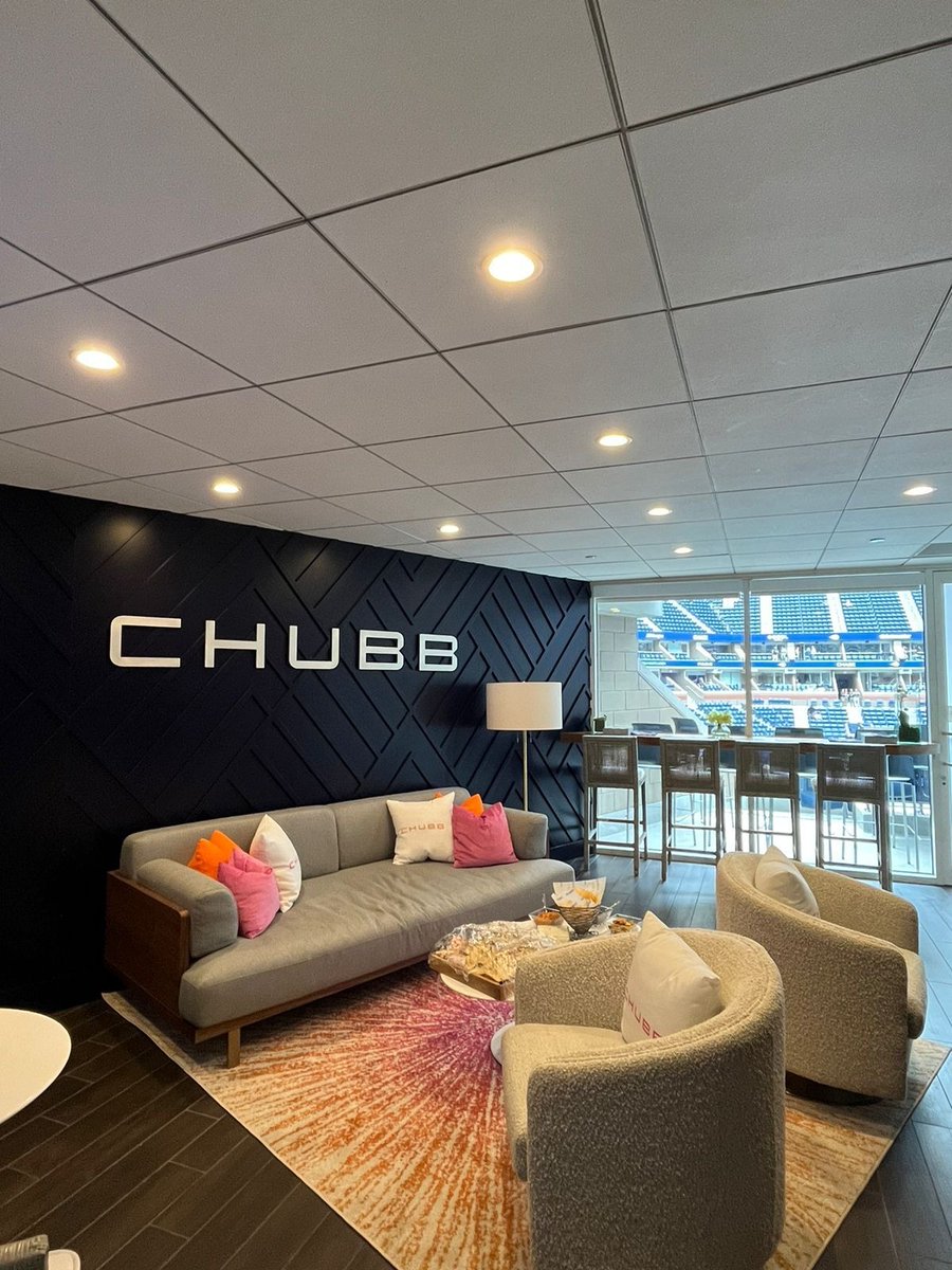 Chubb_Seguros's tweet image. Estamos orgullosos de haber sido por cuarto año consecutivo la aseguradora oficial  del #UsOpen23 y vivir los últimos días en el Arthur Ashe junto a nuestros clientes y fans.

¿Cuál fue tu momento favorito del #USOpen23?

Official Insurance Partner.

 #ChubbAtTheOpen