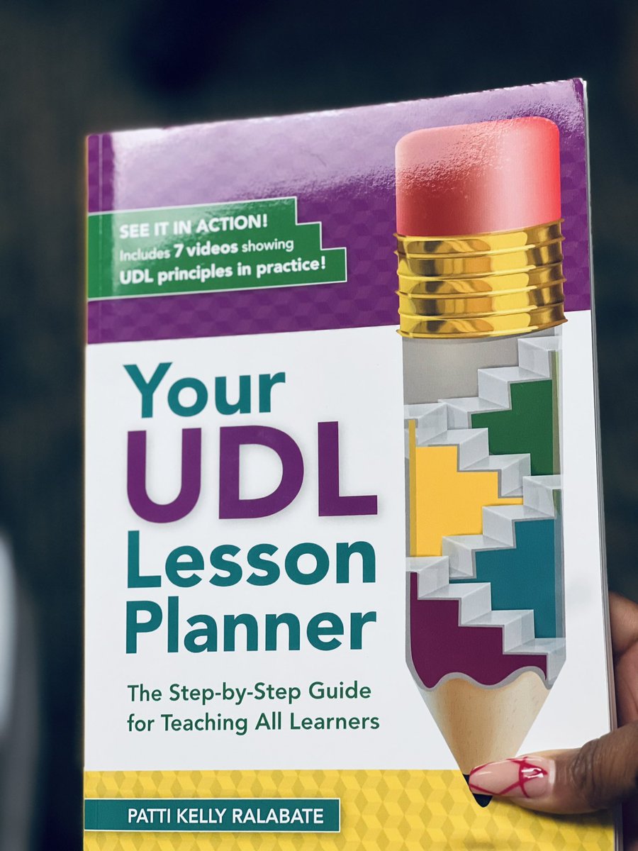 mdboone_edu's tweet image. Found this in our lounge today on the book-share bookshelf! I’m not sure when it got there, but it’s right on time for my learning! 🙌🏽🙌🏽 

UDL Trainer loading… 👀

#WeAreChannelview #EmpoweredToThrive