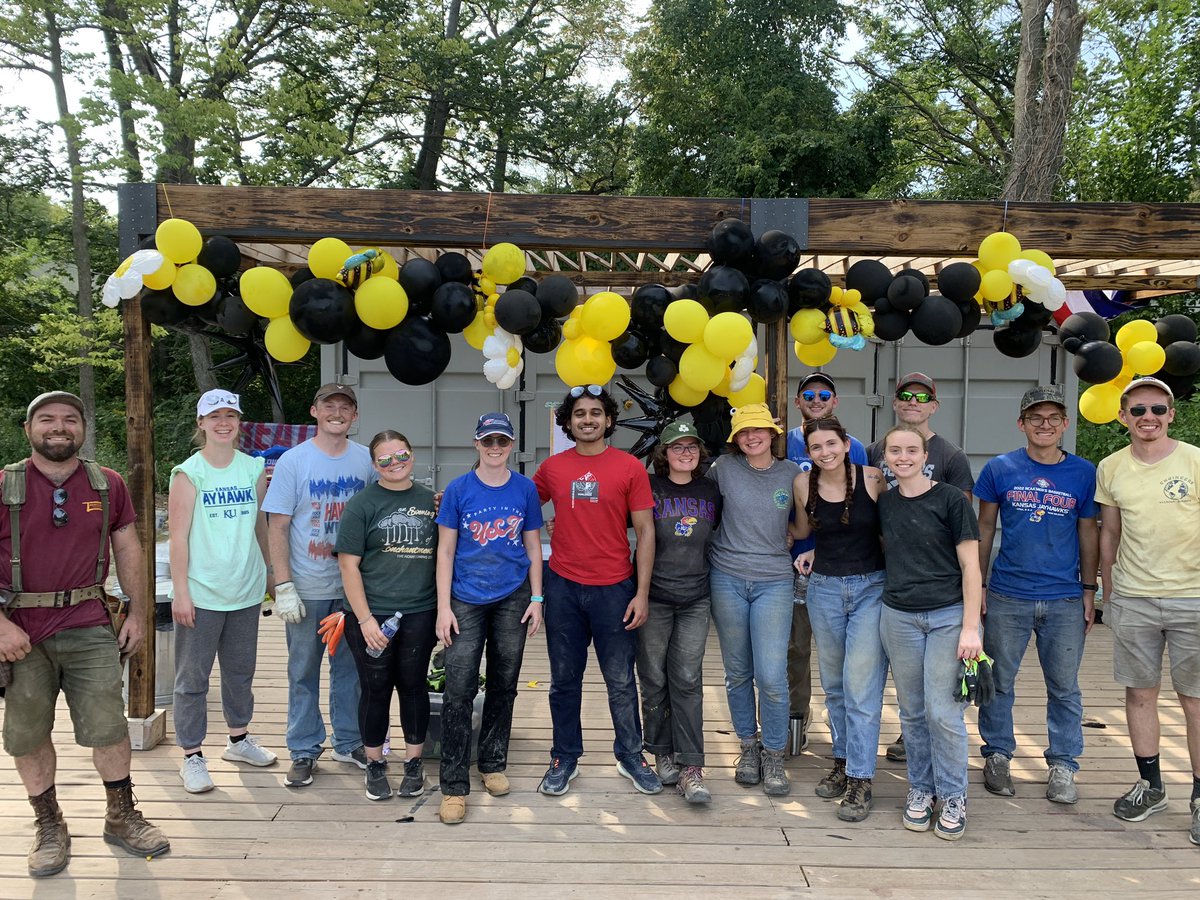 Great workday yesterday at <a href="/mohiveskc/">MOHives_official</a>! Twenty EWB students from the University of Kansas brought their sweat &amp; muscles to mix &amp; pour LOTS of concrete for the piers that will support a new boardwalk through the pollinator prairie at this amazing community garden.

#RockChalk