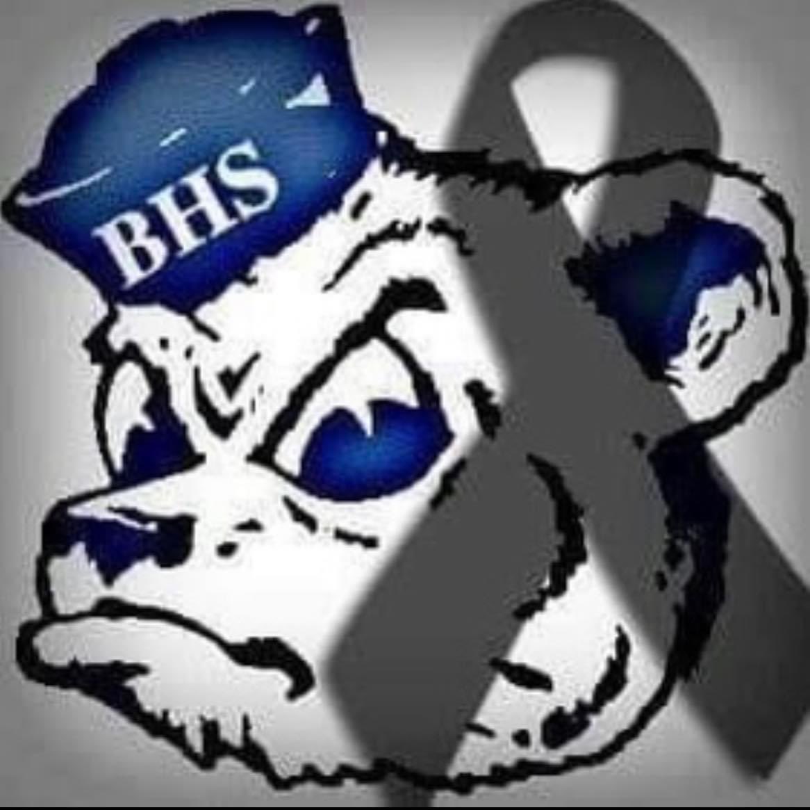 J/S Silver Foxes (@viva_lajeff) on Twitter photo We will stand side by side with our neighbors in their time of mourning.
#southside We will stand side by side with our neighbors in their time of mourning.
#southside
