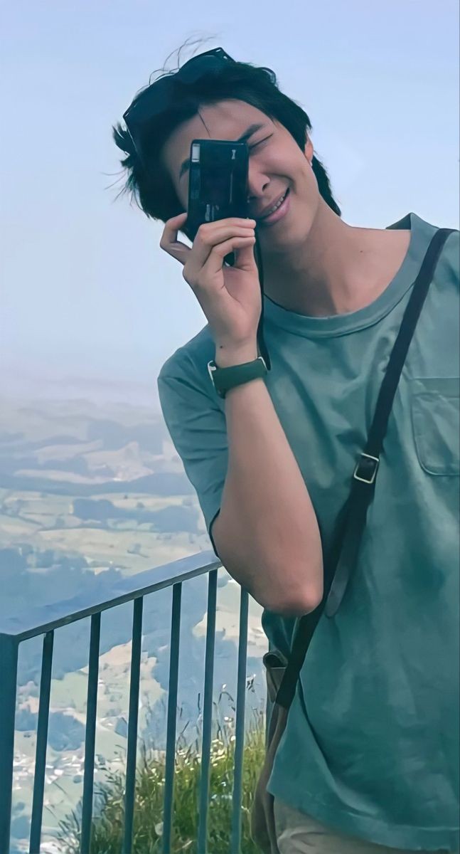 shie_shie_bts's tweet photo. HAPPY BIRTHDAY JOOOONNNIIIEEE🎉🎉
#NamjoonDay #NamjoonBirthday #namjoonbday #bestleader #RMDay
WE LOVE YOU SO MUCHHH😘😘😘 https://t.co/sZ3gbnnlr6